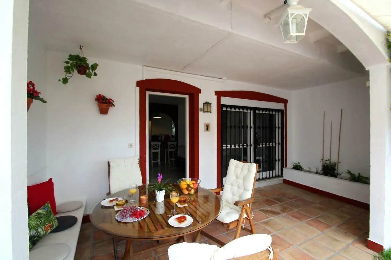 Rooftop Villa - Chalet En Cabo Pino Con Vistas Al Mar, Jardines Y Piscina Marbella 0*,